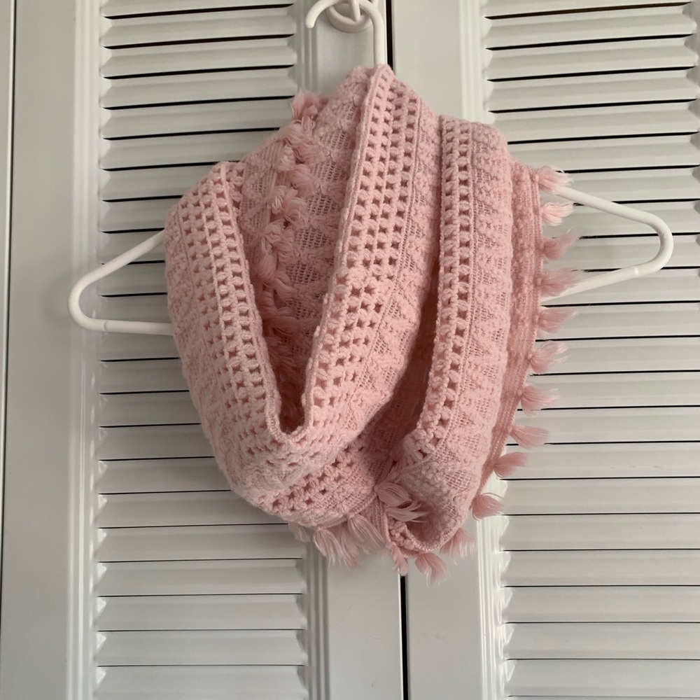 pink infinity scarf